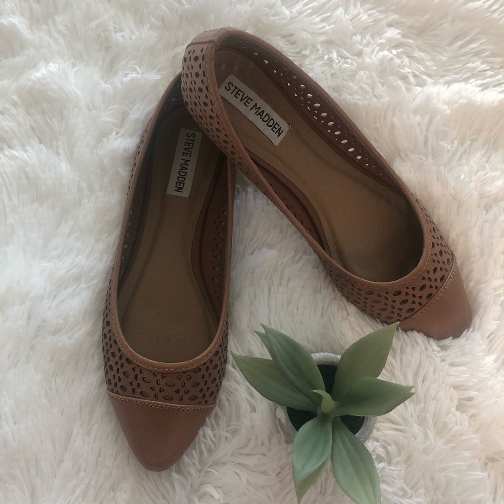 Steve Madden Pointed Toe Flats